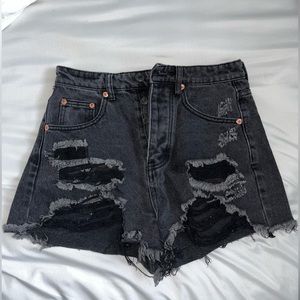HIGH-WAISTED JEAN SHORTS